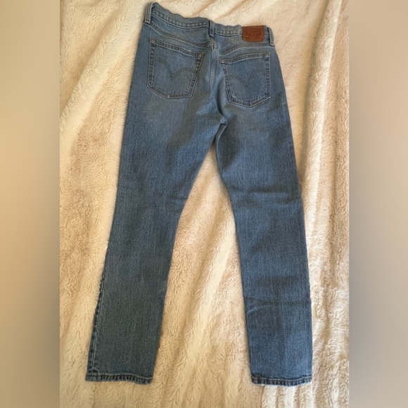 EUC Levi’s Distressed 501S 29x30 11” rise - Picture 2 of 7
